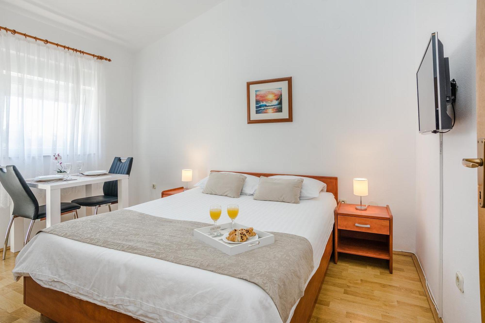 Apartmani Tomeri Starigrad Paklenica Exterior foto